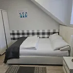 Danusia 招待所 3*